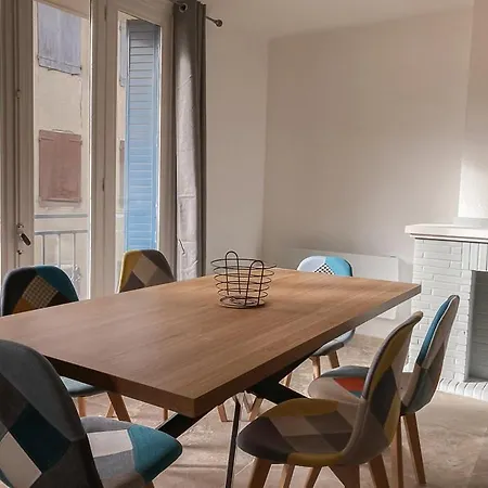 Le Grand Répu T4 Spacieux Rénové, Centre-ville Appartamento