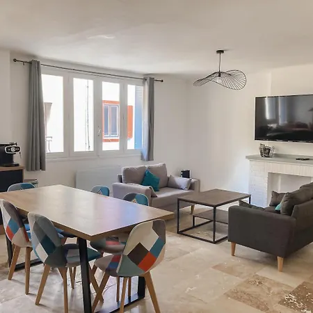 Le Grand Répu T4 Spacieux Rénové, Centre-ville Carcassonne